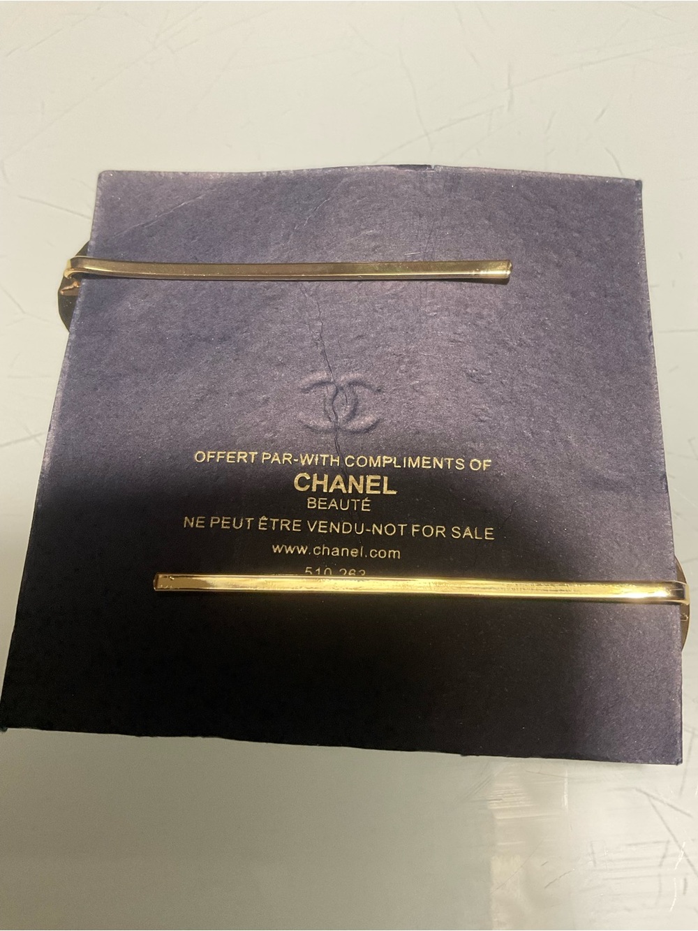 CHANEL Beaute Gold CC Button Hair Pins - Pair - Picture 6 of 10